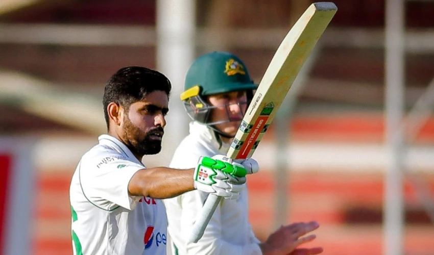 King Babar holds Pakistan fort against Australia in second Test