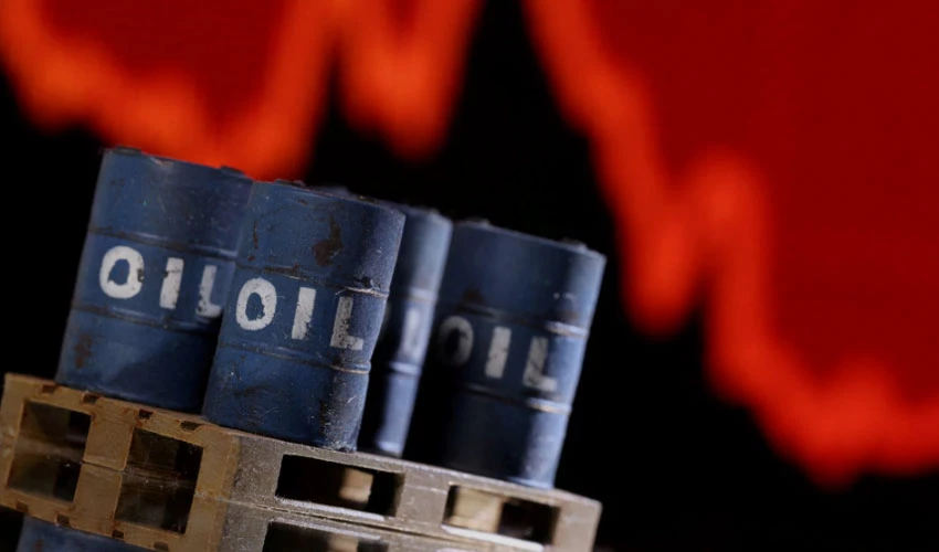 Asian shares fall as Ukraine war stokes inflation fears, oil ticks higher