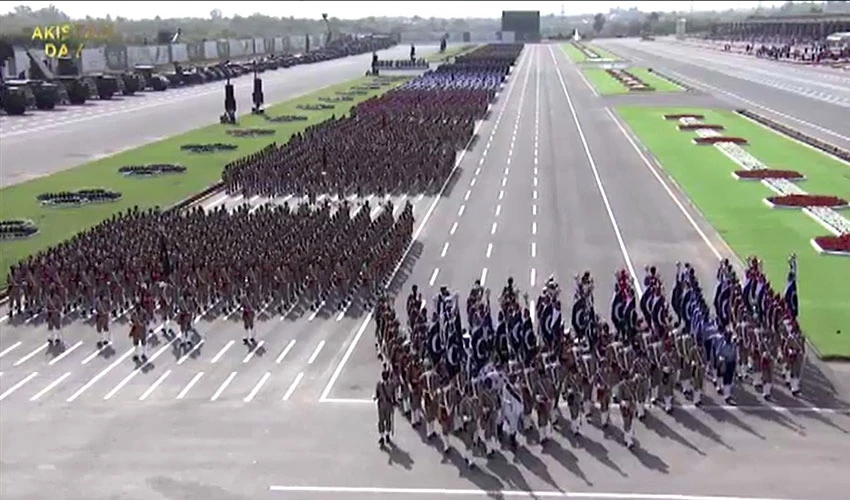 Contingents of all Pak Forces participated in main ceremony of Pakistan Day