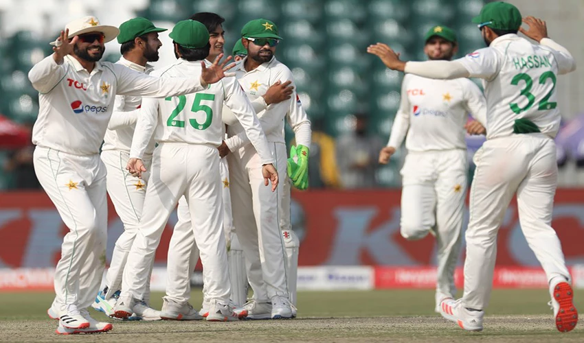 Good day for Pakistan as Australia crawl to 232-5 in third Test