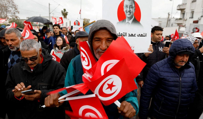 Tunisian suspended parliament holds online session, defying president