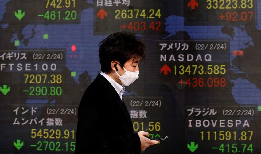 Asia shares brace for worst month in 2 yrs on growth fears, dollar buoyant
