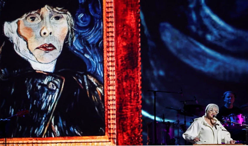 Canadian singer-songwriter Joni Mitchell takes stage at all-star pre-Grammys tribute