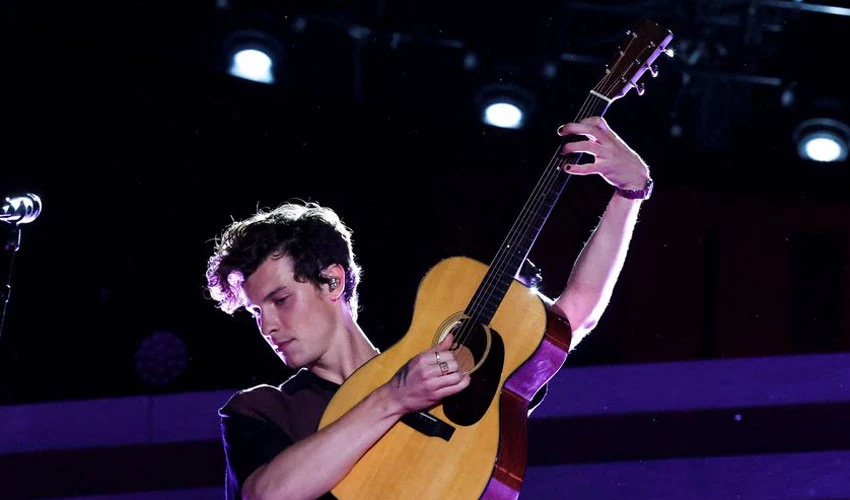 Canadian singer-songwriter Shawn Mendes' new song not holding back after public breakup