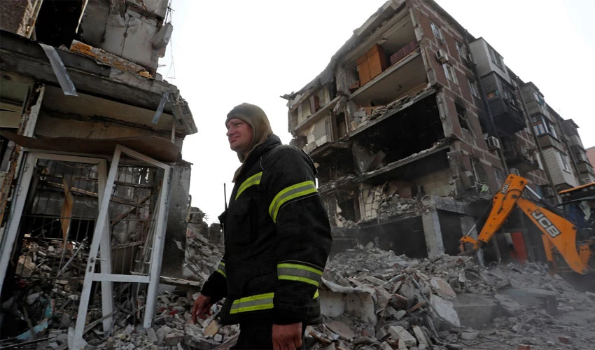 New surrender deadline in Mariupol as West promises Ukraine more arms