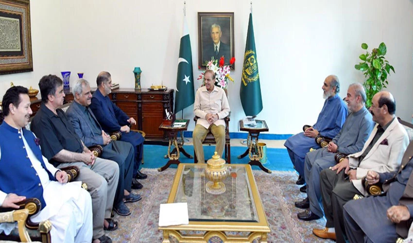 PM Shehbaz Sharif meets Akhtar Mengal and Khalid Magsi
