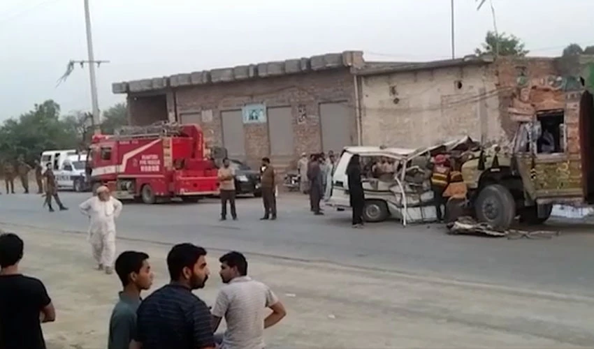 12 killed, eight injured in Hafizabad road accident