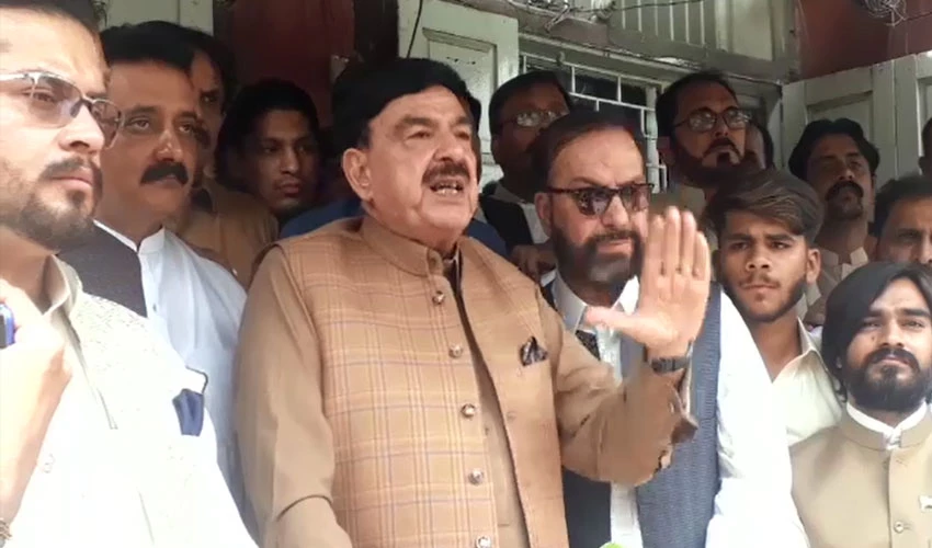 Consequences of long march could be dangerous, warns Sheikh Rasheed