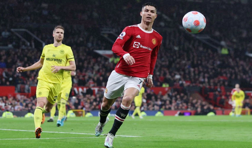 Man Utd back to winning ways with 3-0 victory over Brentford