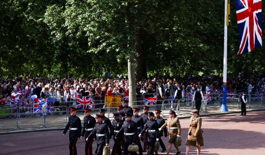 Arrests made after Queen Elizabeth's military parade interrupted