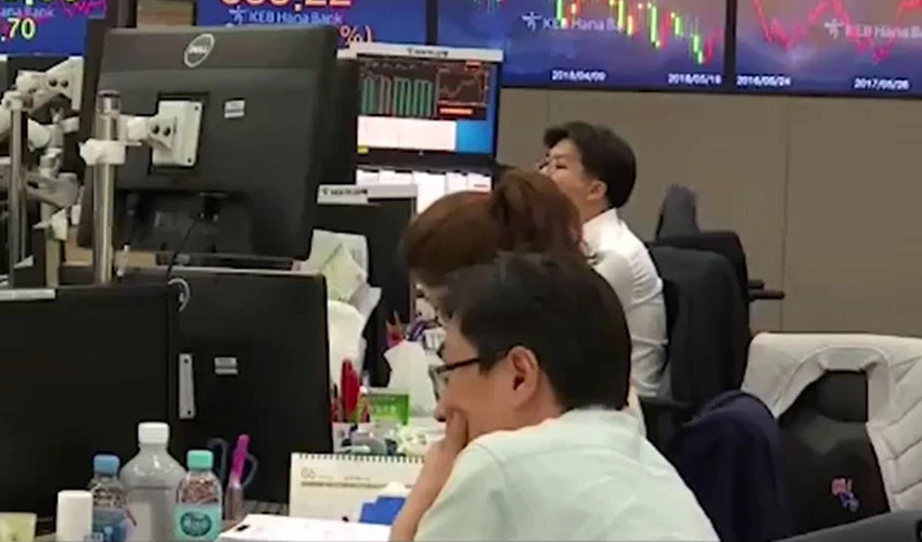 Asian stocks slide as Fed hike fears tip Wall St into bear market
