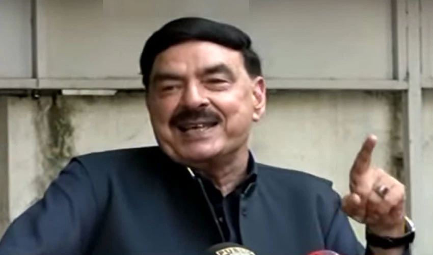 Asif Ali Zardari worsened the political and economic crisis in the country, says Sheikh Rashid
