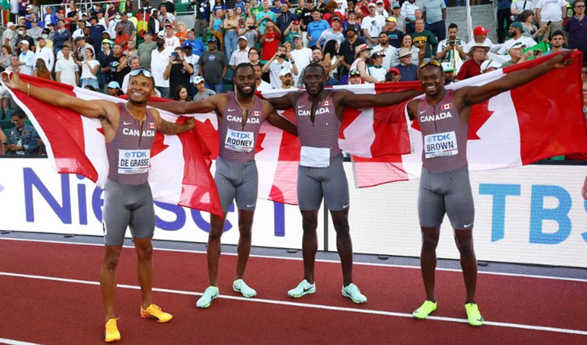 Canada stun US to win men's 4x100 relay gold