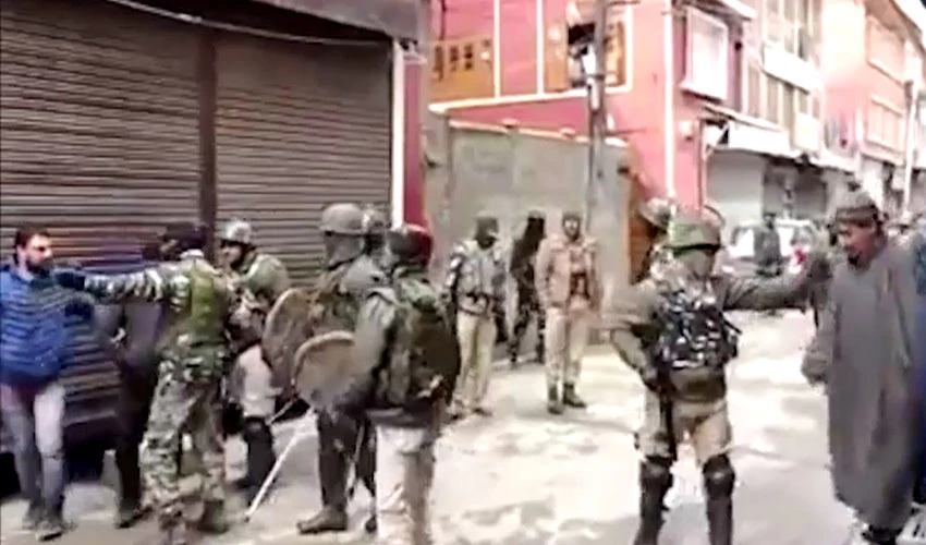 Indian troops martyr one youth in custody in Srinagar