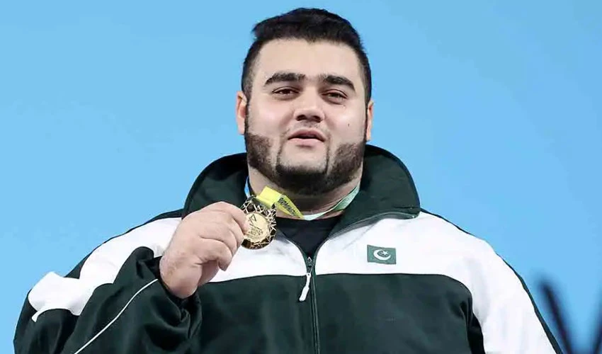Pakistan armed forces congratulate weightlifter Nooh Dastgir Butt for winning gold medal at Commonwealth Games