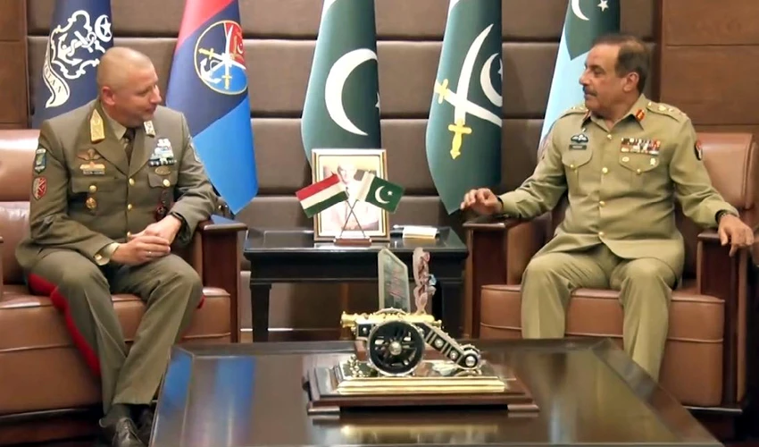 CJCSC Nadeem Raza, Hungarian Defence Forces commander discuss bilateral defence cooperation