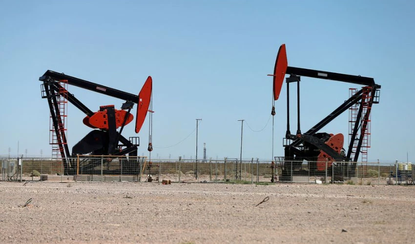 Oil prices steady as market juggles supply shortage, demand worries