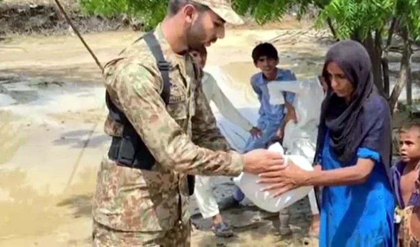 Pak Army officers announce to give one-month salary to flood victims