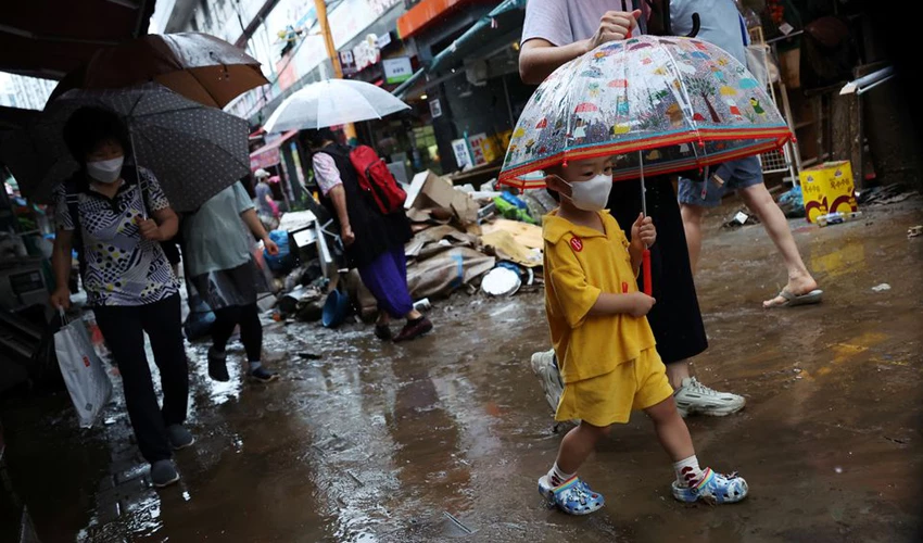 Record rainfall, flooding in Seoul kill seven