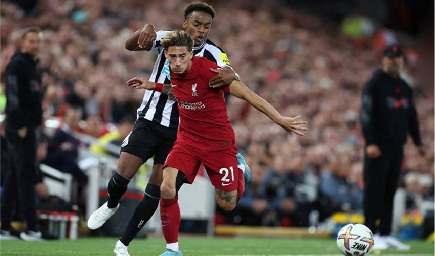 Soccer: Late Carvalho goal gives Liverpool 2-1 win over Newcastle