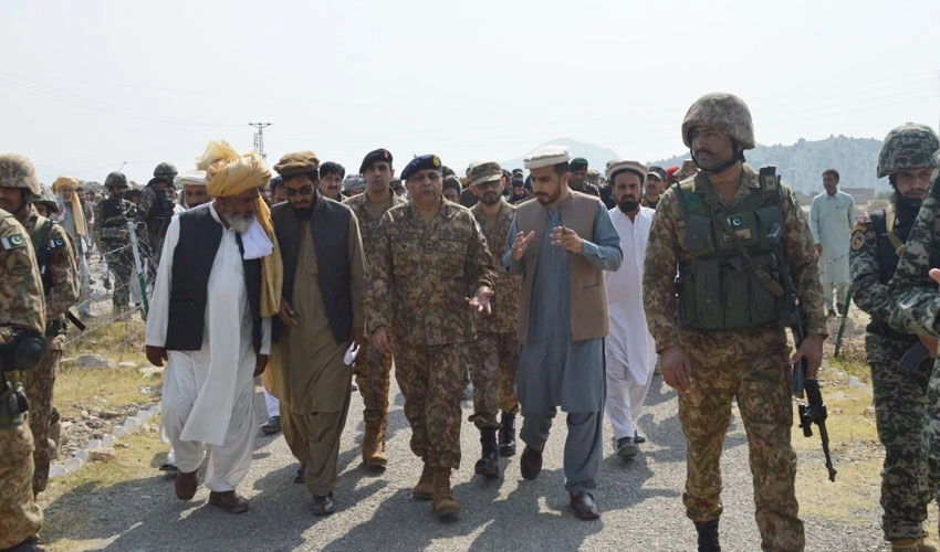 Peshawar Corps Commander Lt Gen Hassan Azhar Hayat visits South Waziristan