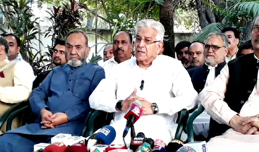 No backdoor talks underway for early elections, says Khawaja Asif
