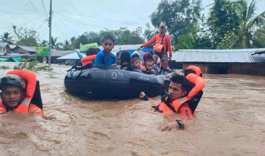 At least 31 die as storm triggers floods, landslides in Philippines