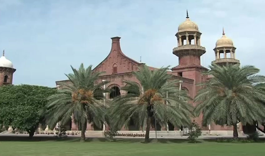 LHC orders Rs200 fine for throwing garbage at Liberty Market park
