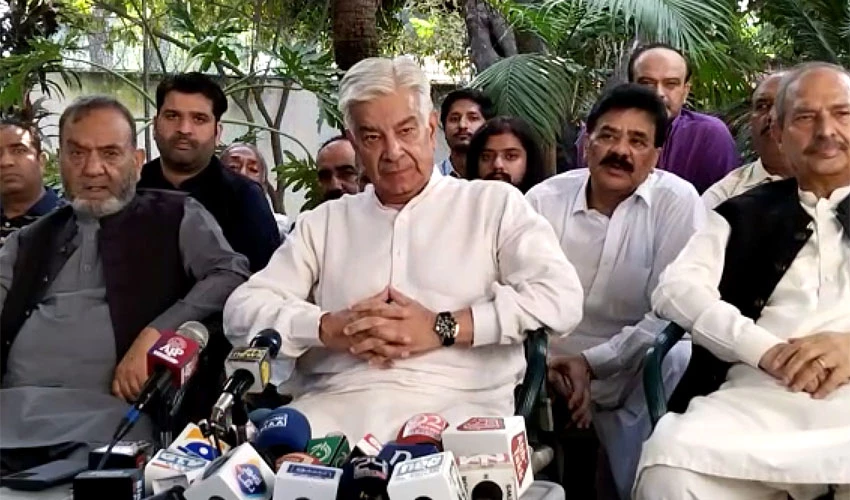 Khawaja Asif asks Imran Khan to challenge audio leaks in court if they are fake