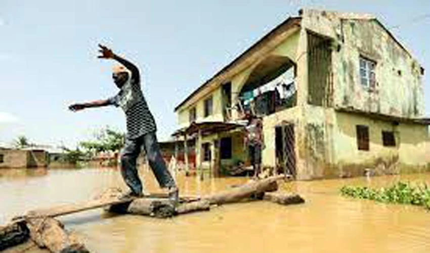 Nigeria floods kill 500, displace 1.4 million people