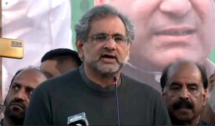Imran Khan's objective is to make army chief's appointment controversial: Abbasi
