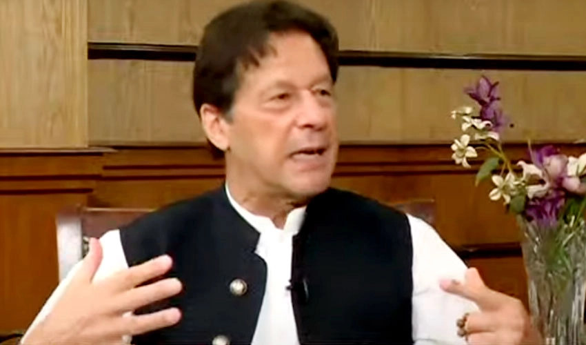 Ch Parvez Elahi thinks that govt should continue for some time, says Imran Khan