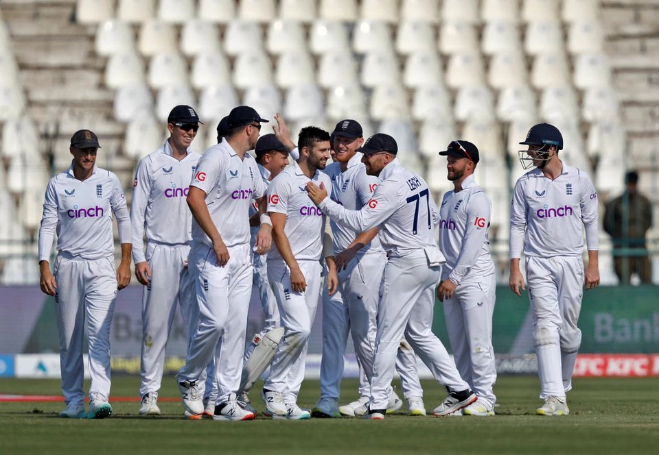 Rampant Wood fires England to Test series win over Pakistan