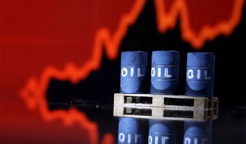 Oil drops by over $2 per barrel, dogged by recession fears