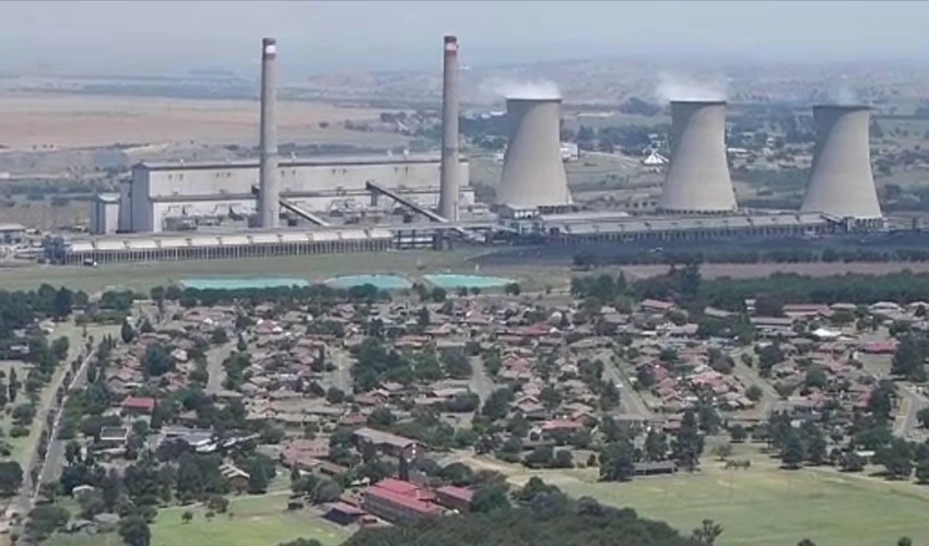 South African army deploys to guard power plants amid energy crisis