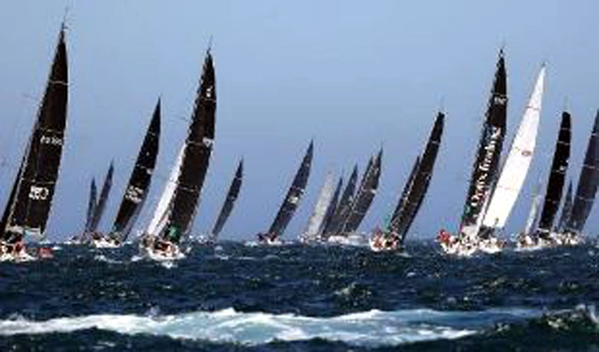 Record eyed as yachts embark on Sydney-Hobart race