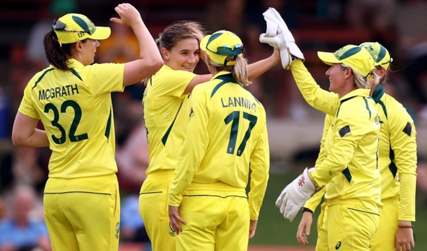 Australia women beat Pakistan to win ODI series 3-0