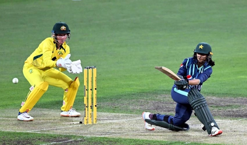 Australia beat Pakistan by eight wickets to take unassailable lead in T20I series
