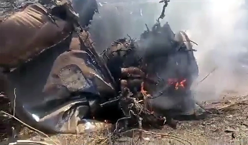 Two Indian military jets crash, one pilot killed