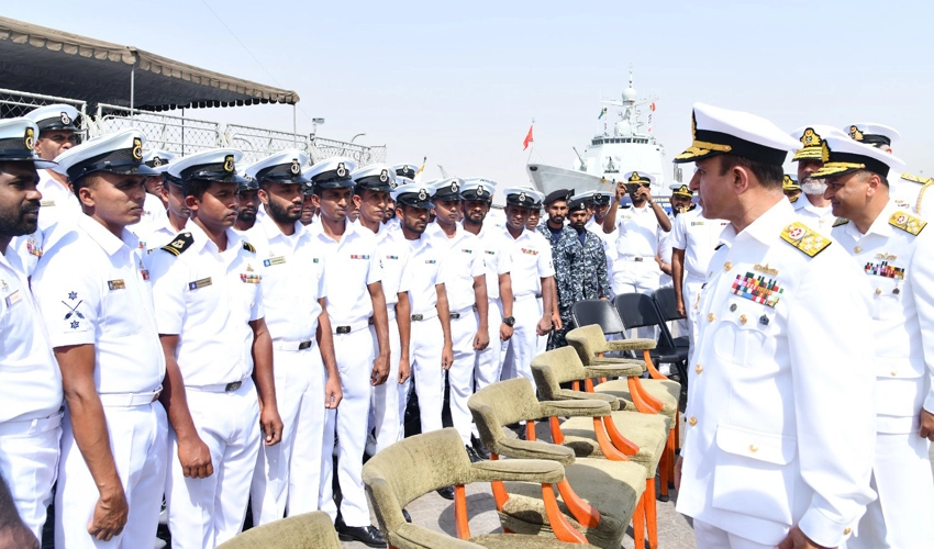 Naval Chief visits foreign ships participating in 8th Multinational Exercise Aman-2023