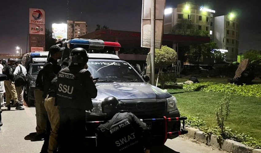 Two security officers among four martyred, 3 terrorists killed in botched attack on Karachi Police Headquarters