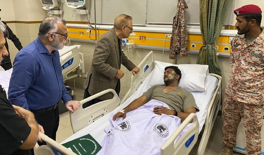 President Arif Alvi inquires after health of personnel injured in Karachi police office attack