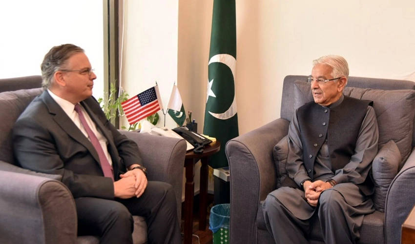 Khawaja Asif, US envoy discuss defence cooperation having a broader outlook