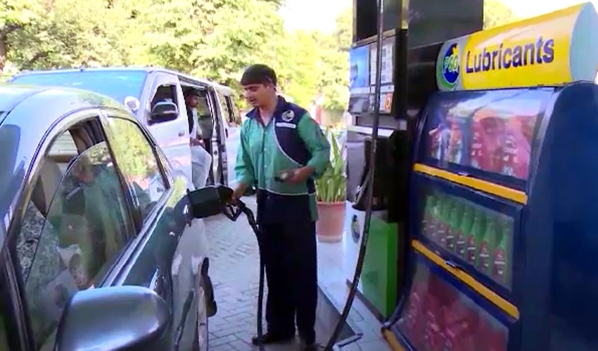 Govt increases petrol price by Rs5 per liter