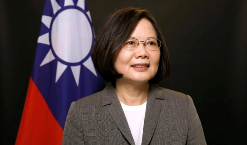 China vows to 'fight back' if Taiwan leader meets US speaker