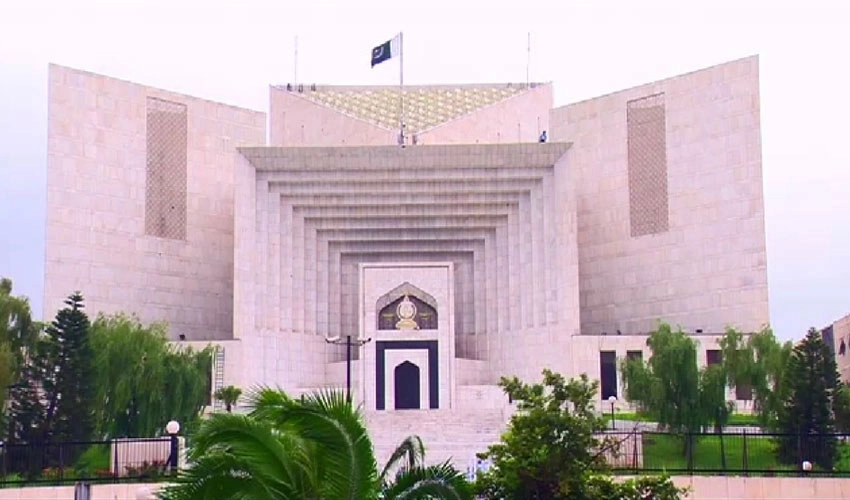 Justice Qazi Faez Isa expresses surprise at circular issued by SC registrar on March 31