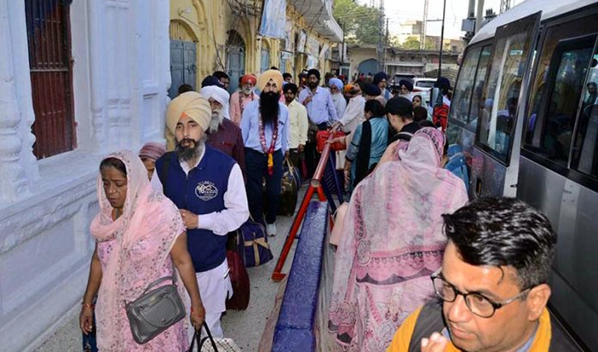 Pakistan issues 2,856 visas to Sikh yatrees for Baisakhi celebrations