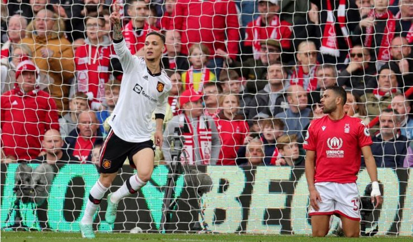 Manchester United beat Forest to climb to third in Premier League