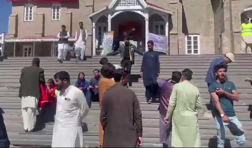 Eidul Fitr celebrations: Thousands throng Murree to enjoy pleasant weather