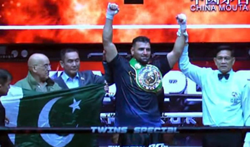 Taimoor knocks out Thai boxer to claim WBC Asia heavyweight title belt